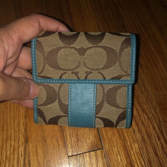 Coach Wallet - Picture 4 of 9